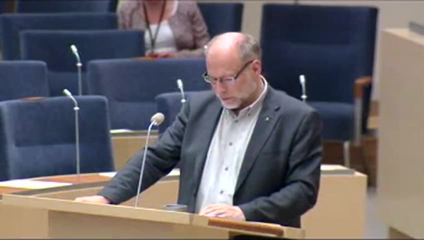 Stillbild från Interpellationsdebatt, Ungas boende