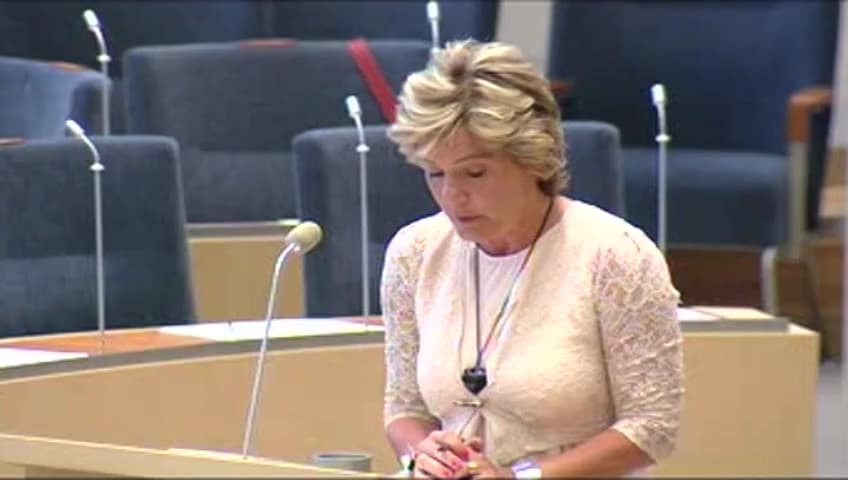 Stillbild från Interpellationsdebatt, Gårdsförsäljning