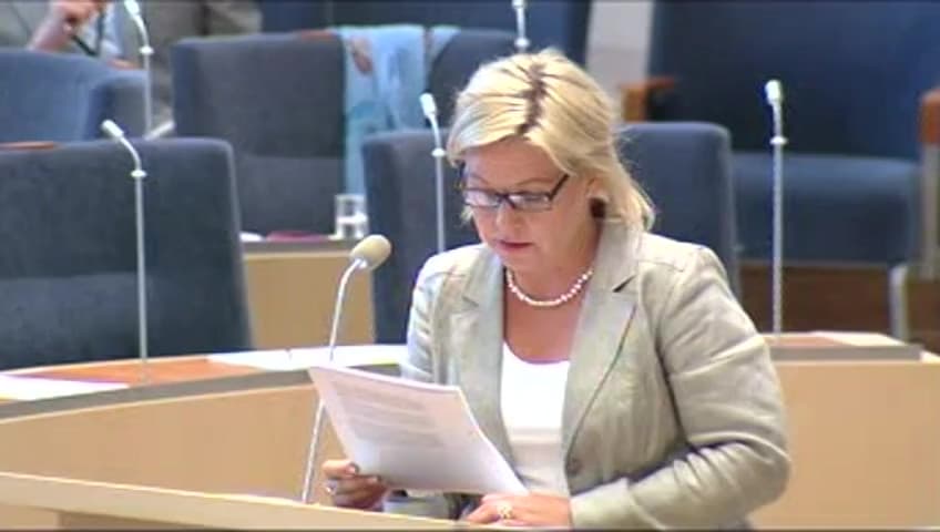 Stillbild från Interpellationsdebatt, Ungas väg in på arbetsmarknaden
