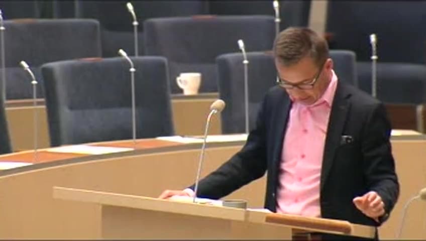 Stillbild från Interpellationsdebatt, Översyn av sjukförsäkringsreglerna