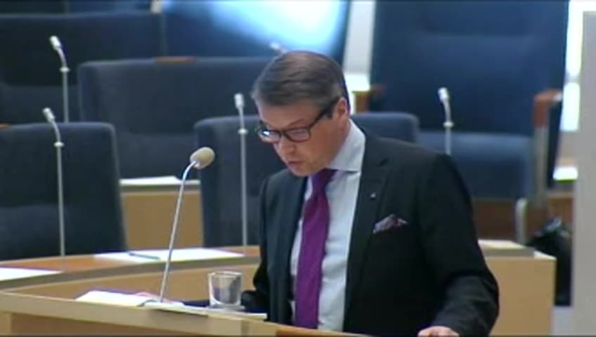 Stillbild från Interpellationsdebatt, Barns rätt till glasögon