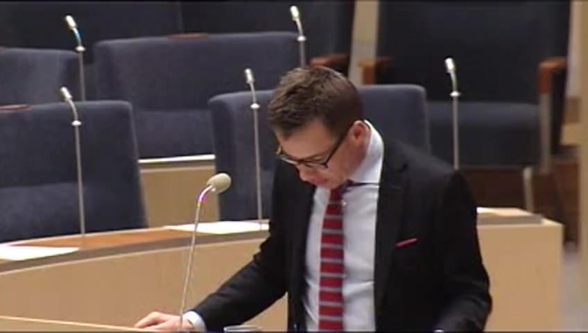 Stillbild från Interpellationsdebatt, Förändrad sjukförsäkring