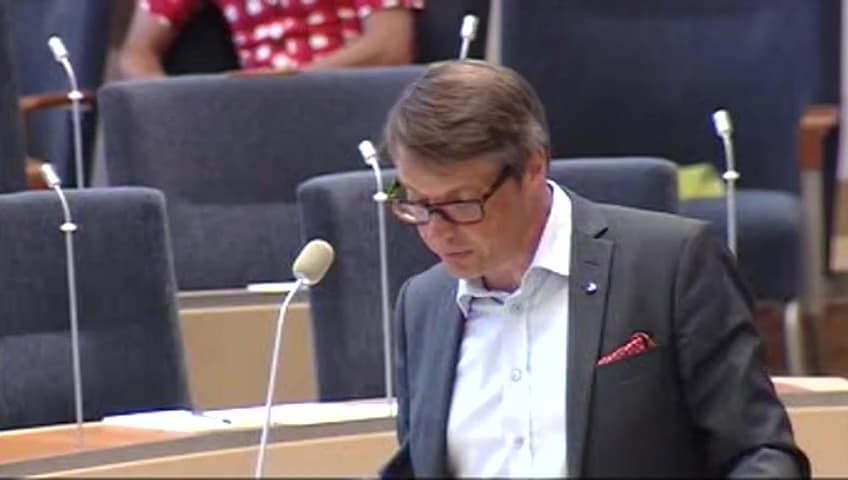 Stillbild från Interpellationsdebatt, Barnens rätt till båda sina föräldrar