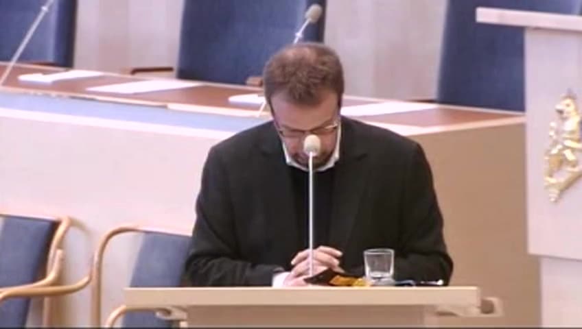 Stillbild från Interpellationsdebatt, Arbetsgivarintyg