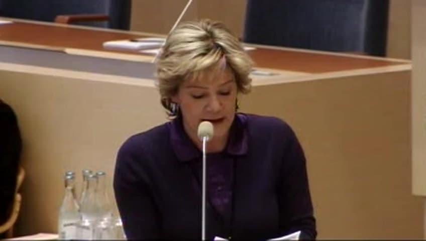 Stillbild från Interpellationsdebatt, Hemtjänsttaxor