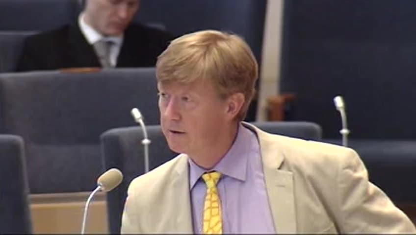 Stillbild från Interpellationsdebatt, Statens stöd till myggbekämpningen i området kring nedre Dalälven
