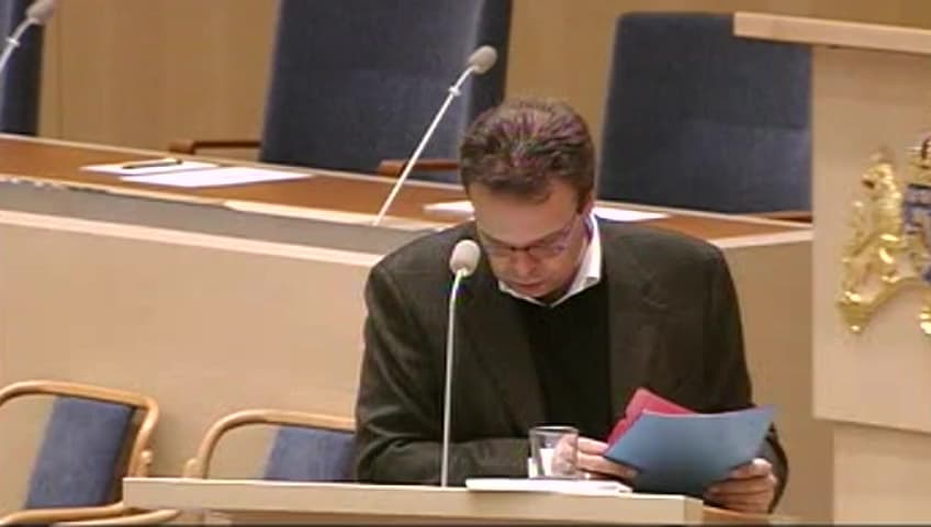 Stillbild från Interpellationsdebatt, Varsel på Karolinska sjukhuset