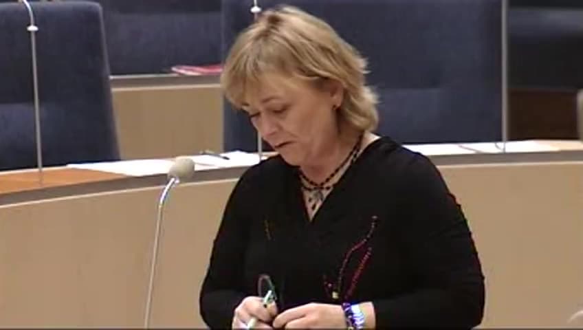 Stillbild från Interpellationsdebatt, Sms-lån
