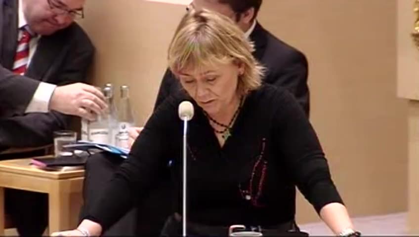 Stillbild från Interpellationsdebatt, Åtgärder beträffande polisens nykterhetskontroller 