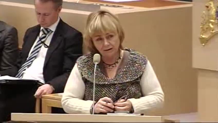 Stillbild från Interpellationsdebatt, Djurpornografi