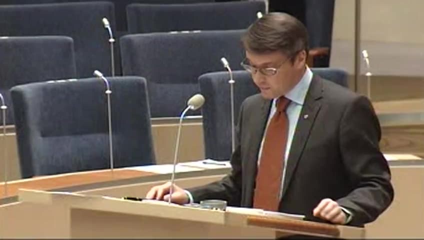 Stillbild från Interpellationsdebatt, Åtgärder mot spridning av förfalskade läkemedel
