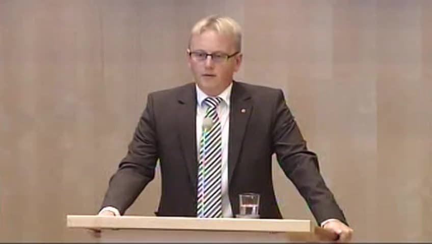Stillbild från Debatt om förslag, En begränsad fastighetsavgift för pensionärer, m.m.