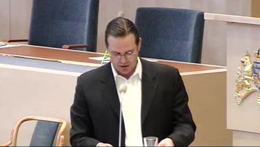 Stillbild från Interpellationsdebatt, Utanförskapet