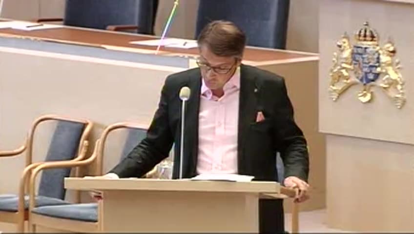 Stillbild från Interpellationsdebatt, Ersättningsnivåerna i föräldraförsäkringen