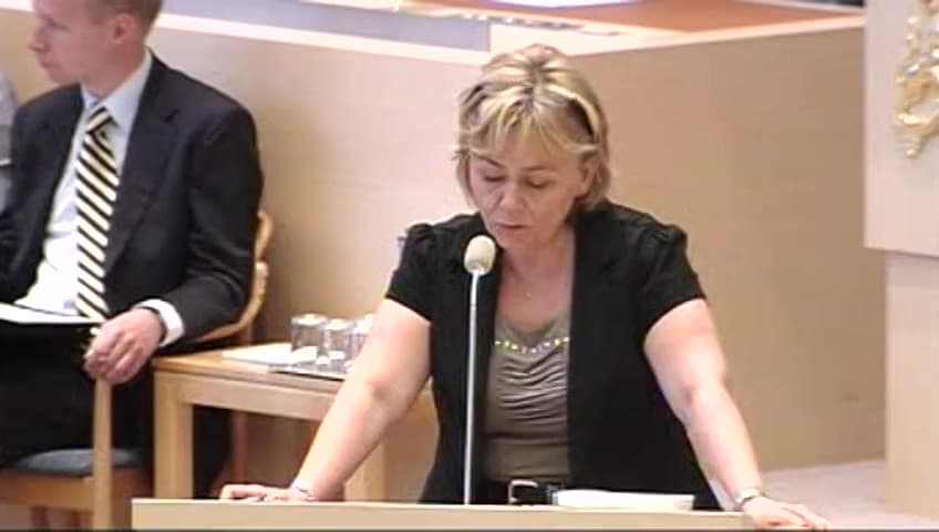 Stillbild från Interpellationsdebatt, Försäljning av hyresfastigheter via dotterdotterbolag 