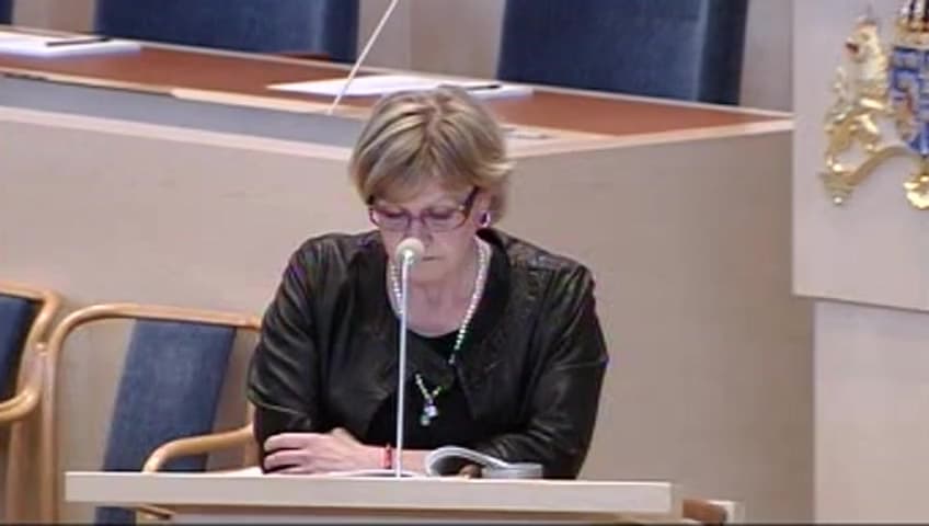 Stillbild från Interpellationsdebatt, Överträdelse av utsläppsstaket på Arlanda