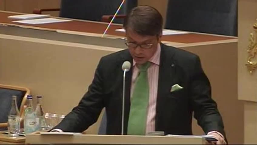 Stillbild från Interpellationsdebatt, Inkomstprövat barnbidrag