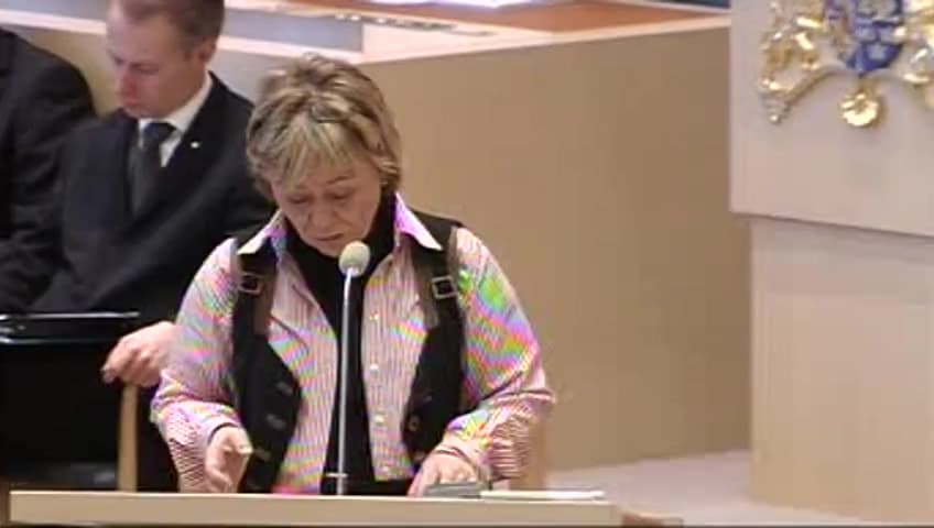 Stillbild från Interpellationsdebatt, Ungas skuldsättning