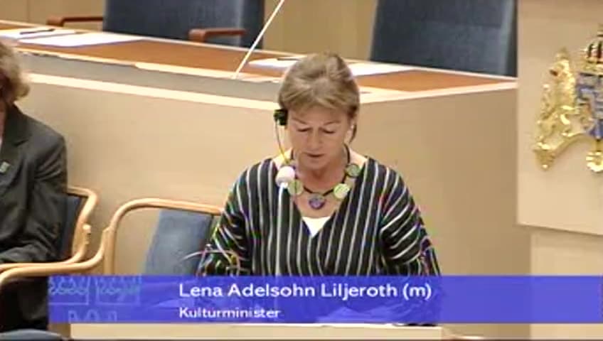 Stillbild från Interpellationsdebatt, Raoul Wallenbergs Center i Gamla riksarkivet på Riddarholmen
