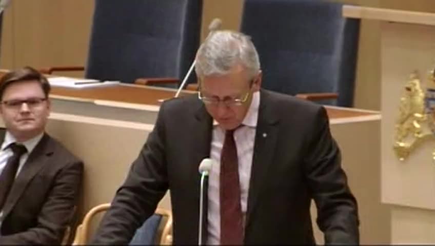 Stillbild från Interpellationsdebatt, Regeringens bostadspolitiska rivningspolitik