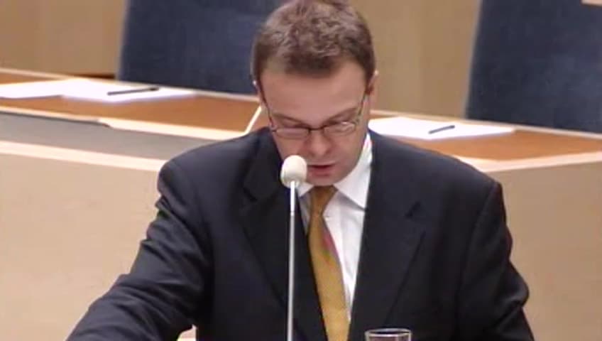 Stillbild från Interpellationsdebatt, Skyddande av arbetstagare mot olagligt utnyttjande