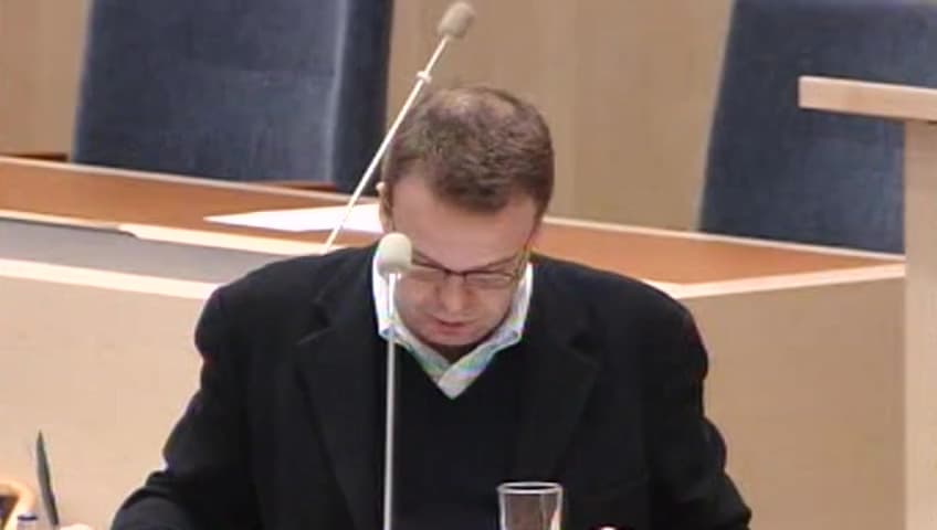 Stillbild från Interpellationsdebatt, Nivån i a-kassan