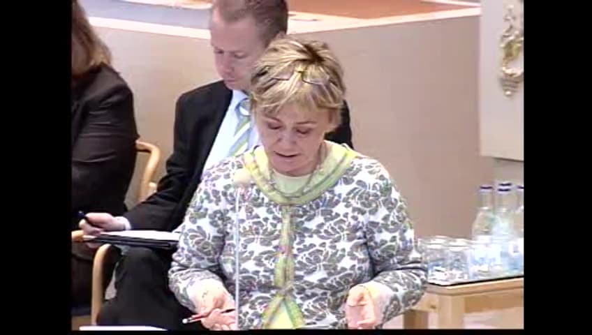 Stillbild från Interpellationsdebatt, Grundlagsskydd av våra gemensamma tillgångar