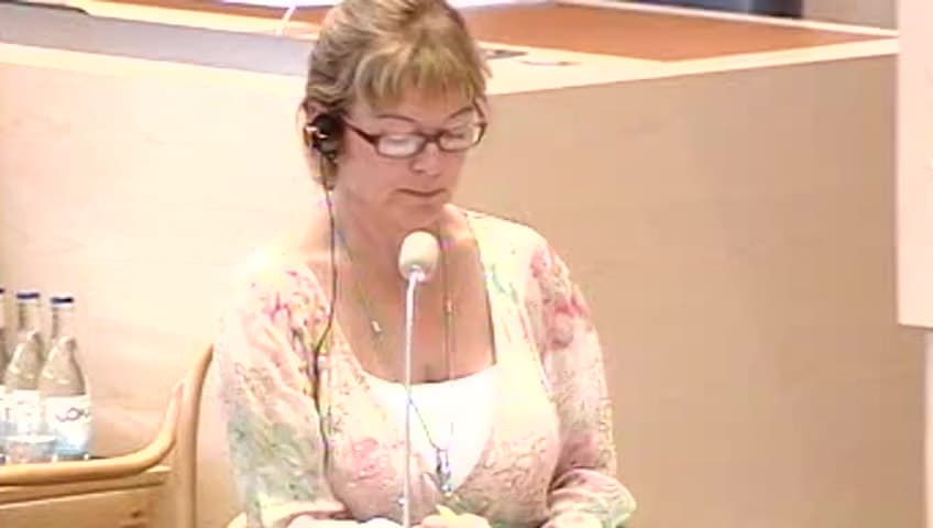 Stillbild från Interpellationsdebatt, Hot mot de vuxnas lärande