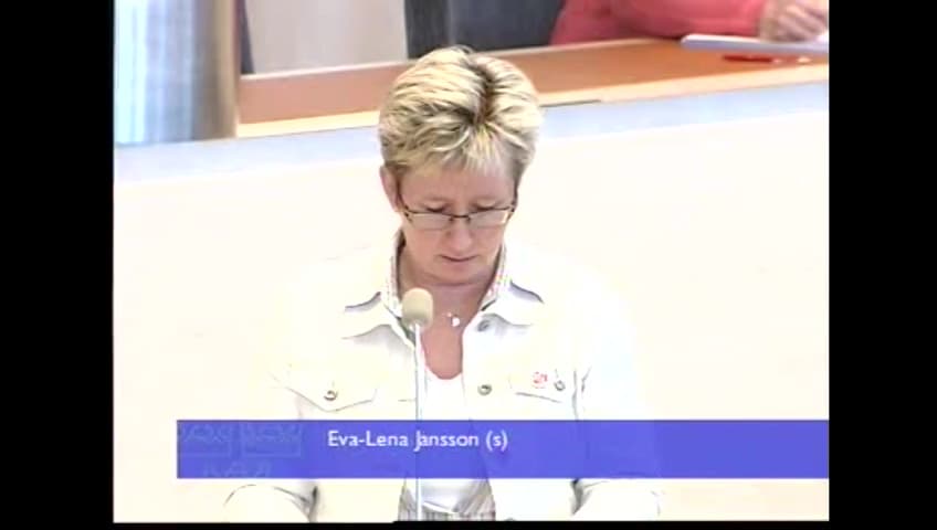 Stillbild från Interpellationsdebatt, Ersättning från a-kassan för personer under 25 år