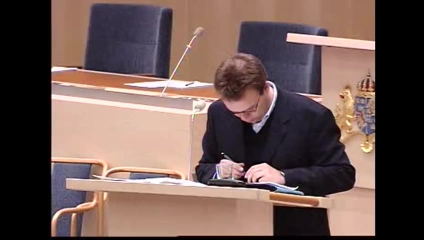 Stillbild från Interpellationsdebatt, Ingångna avtal och avskaffande av merkostnadsersättningen till plusjobben