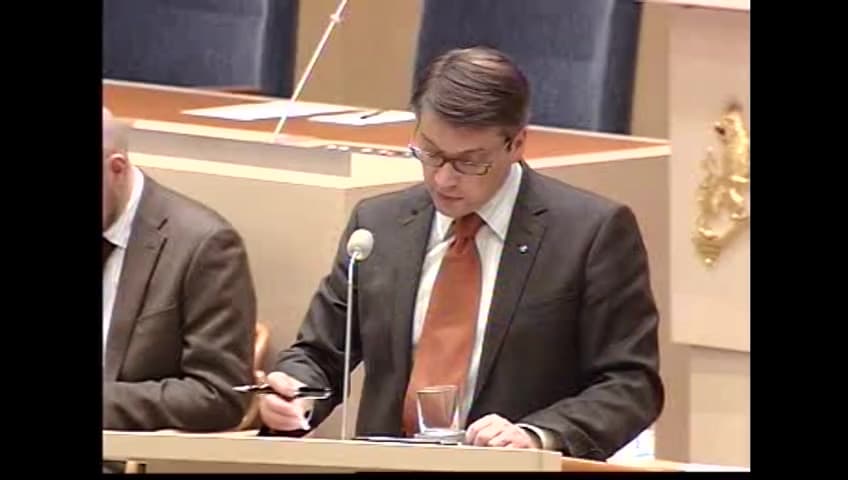 Stillbild från Interpellationsdebatt, Kvinnors rätt att välja abortmetod inom en rimlig tid