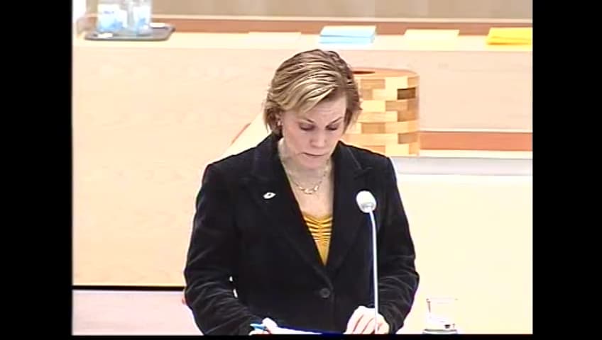 Stillbild från Interpellationsdebatt, Sveriges arbete för kvinnors situation i väpnade konflikter