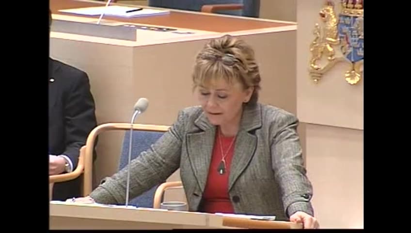 Stillbild från Interpellationsdebatt, Juridisk trygghet för barn till samkönade föräldrar