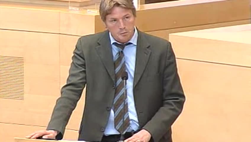 Stillbild från Interpellationsdebatt, Inrättande av polisexamen