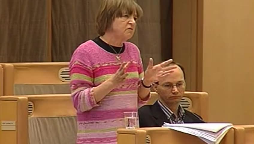 Stillbild från Debatt om förslag, Sparandedirektivet och kontrolluppgifter, m.m. (prop. 2004/05:113)