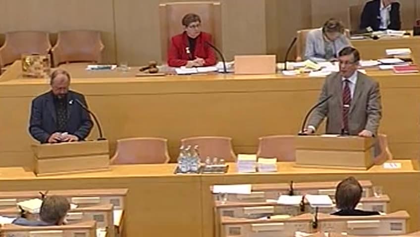 Stillbild från Debatt om förslag, Stärkt  barnperspektiv i mål om utvisning på grundav brott