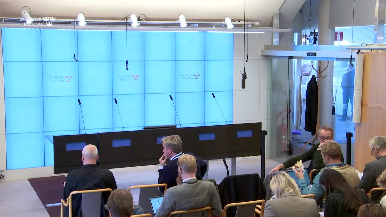 Stillbild från Presskonferens, Pressträff med talmannen