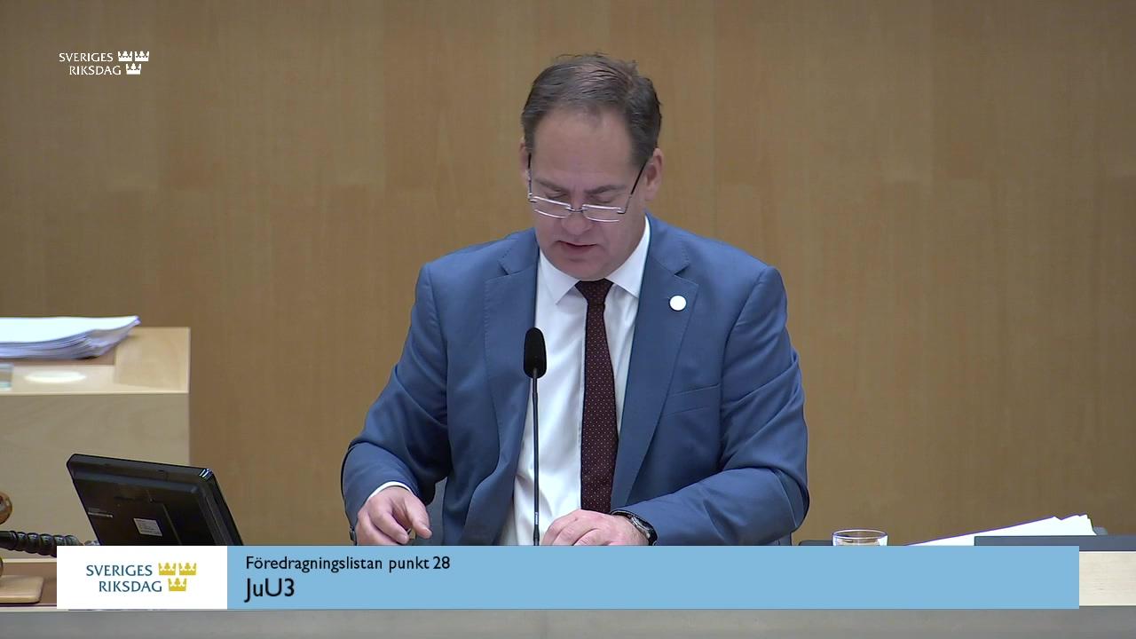 Stillbild från Debatt om förslag, Arrestantvakter och transportuppdrag