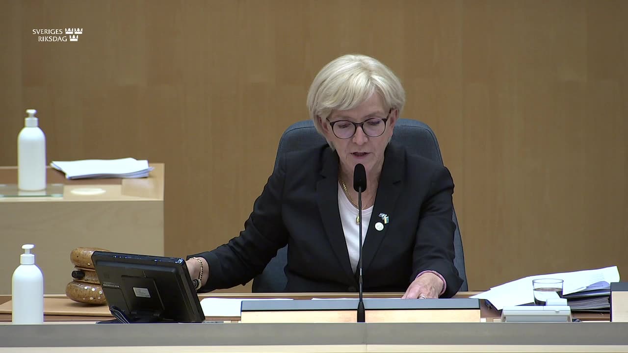 Stillbild från Beslut, Beslut