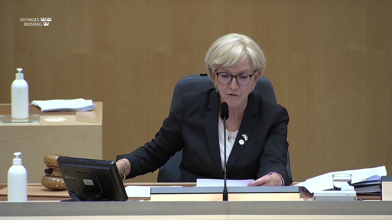 Stillbild från Beslut, Beslut