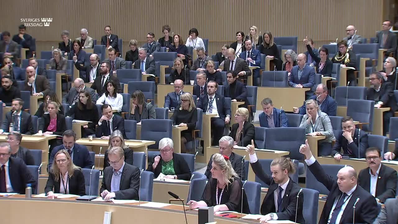 Stillbild från Beslut, Beslut