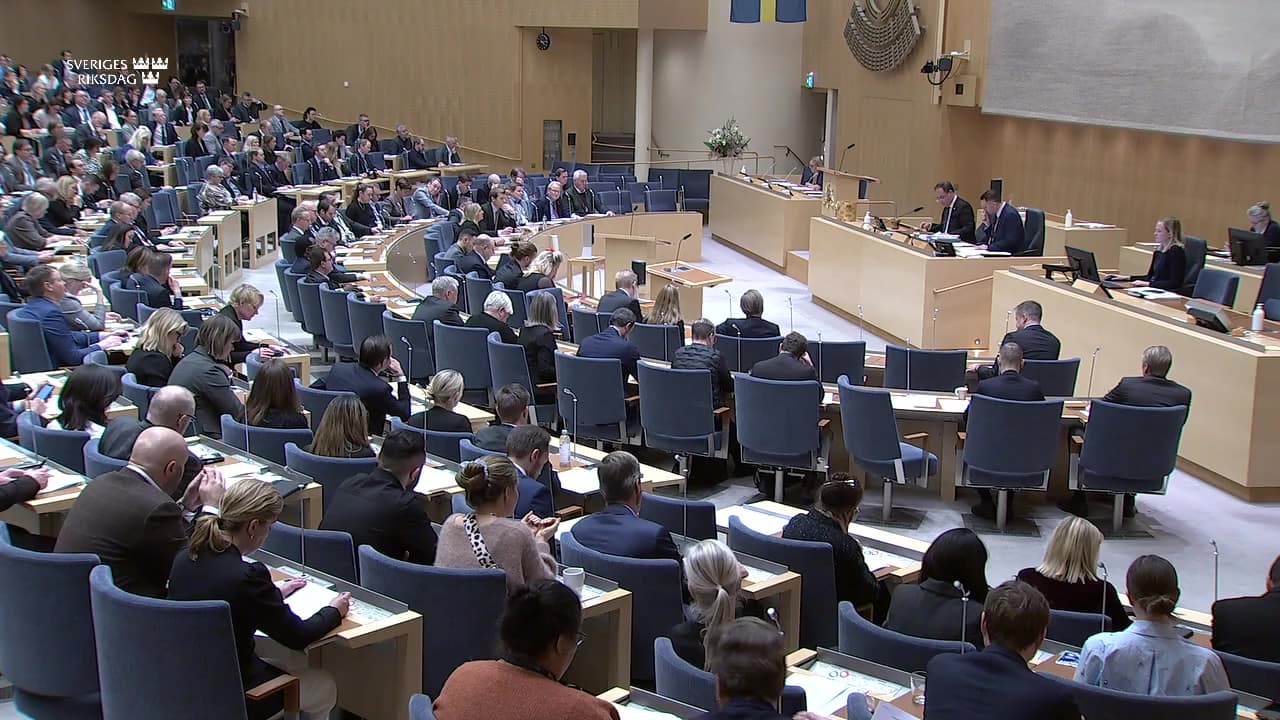 Stillbild från Beslut, Beslut