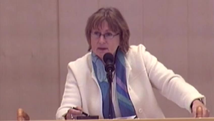 Stillbild från Debatt om förslag, Omskärelse av pojkar