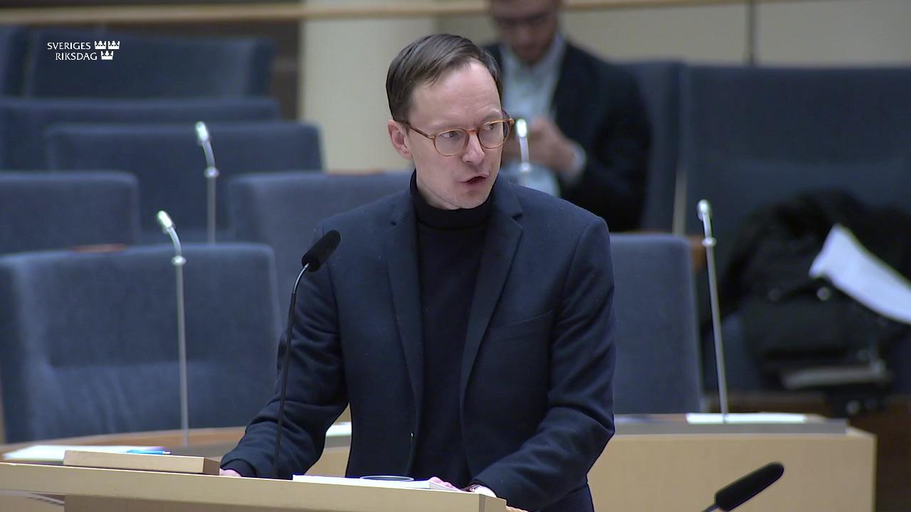 Stillbild från Interpellationsdebatt, Studier med omställningsstudiestöd