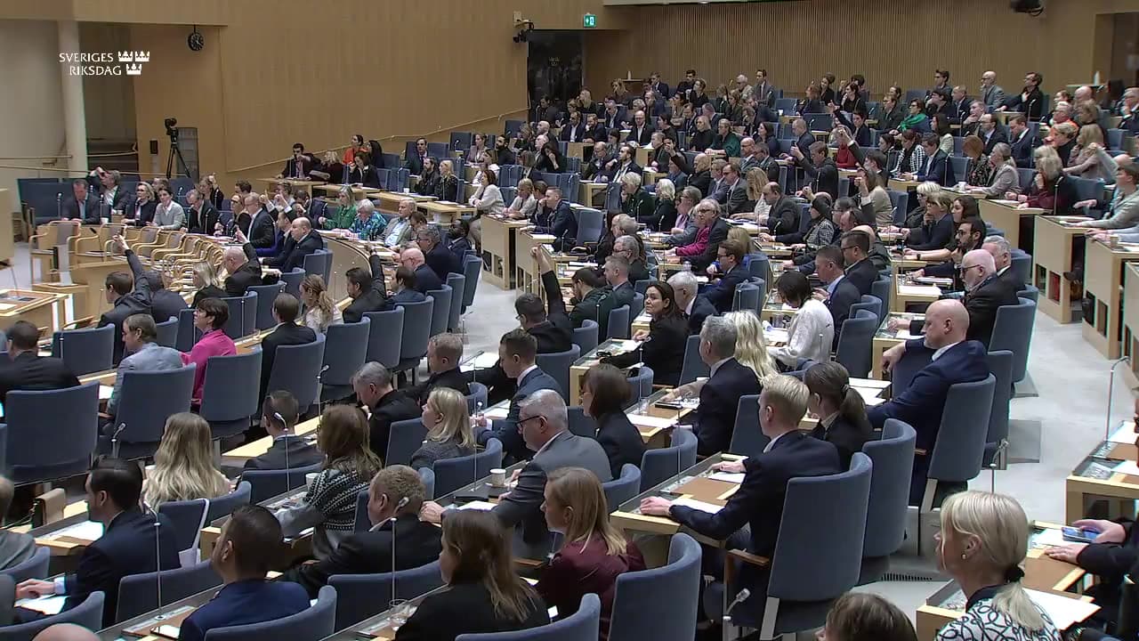 Stillbild från Beslut, Beslut
