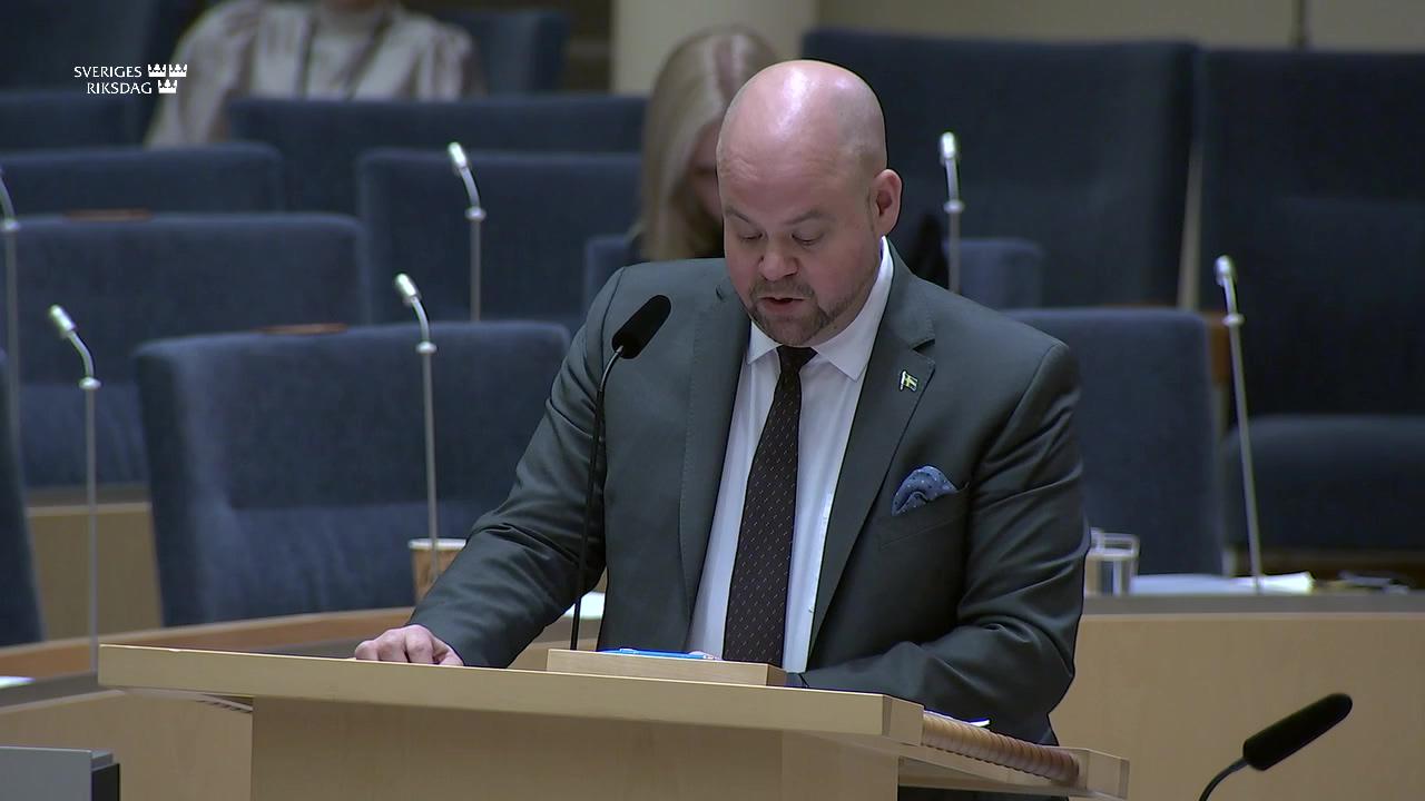 Stillbild från Interpellationsdebatt, Nya, moderna växtförädlingstekniker och deras möjligheter