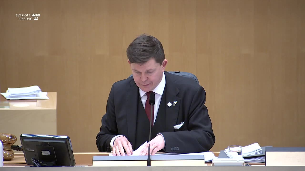 Stillbild från Beslut, Beslut: Utgiftsområde 15 Studiestöd