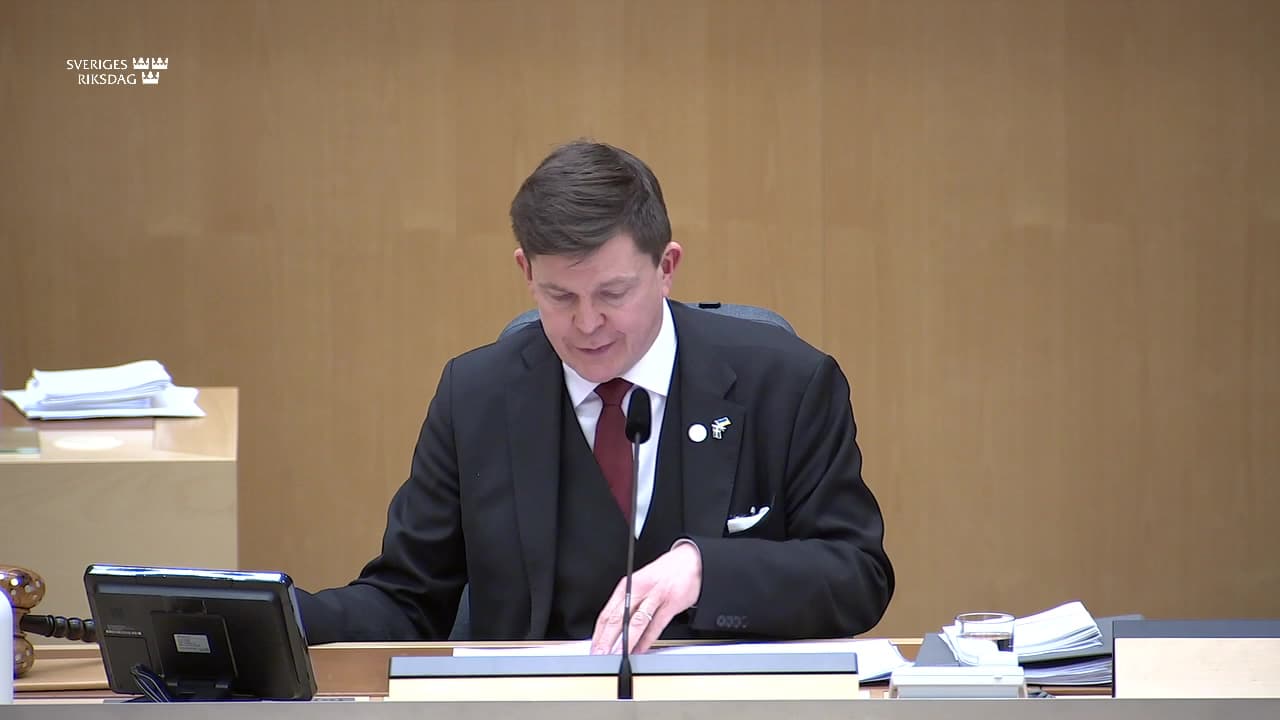 Stillbild från Beslut, Beslut: En tillfällig skatt på extraordinära vinster för vissa företag under 2023