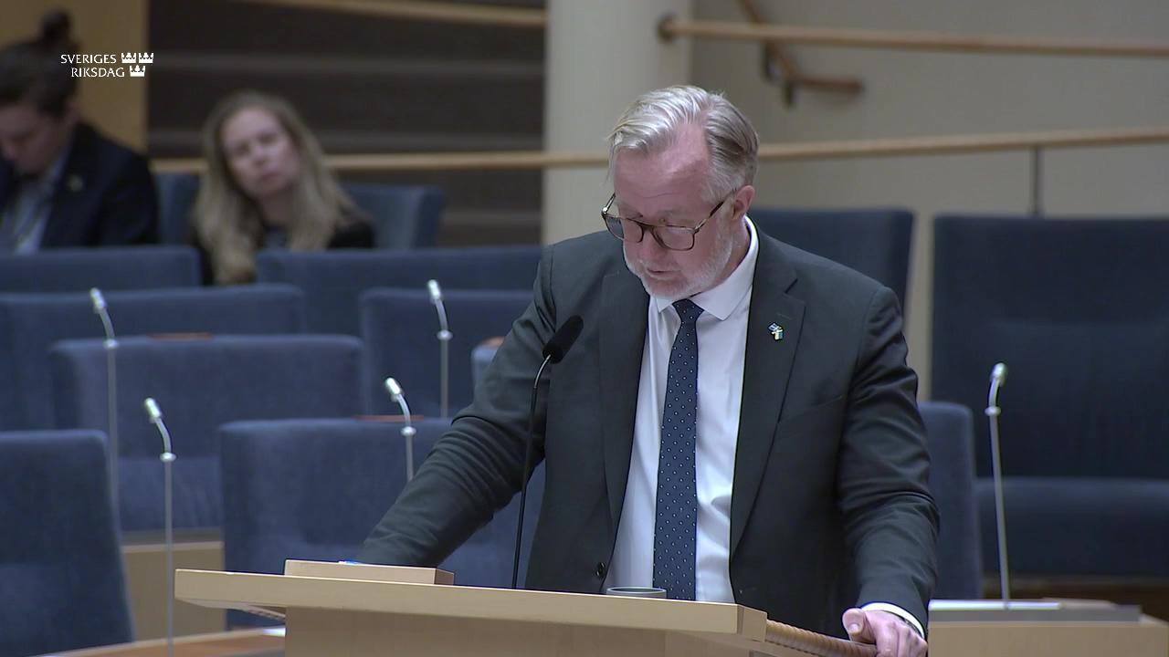 Stillbild från Interpellationsdebatt, En aktiv arbetsmarknadspolitik