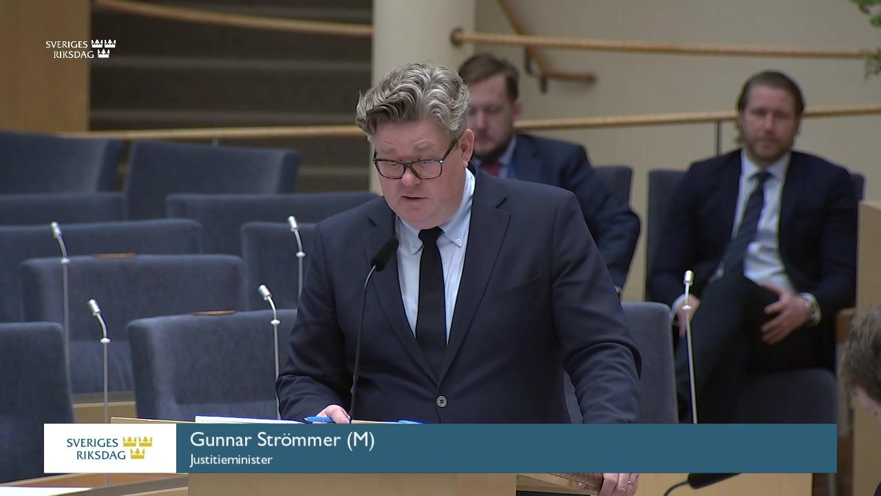 Stillbild från Interpellationsdebatt, Visitationszoner och rättssäkerheten